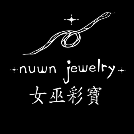 女巫彩寶
